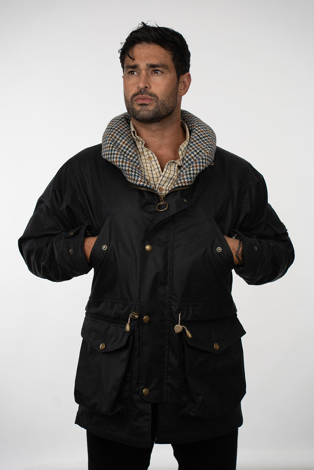 Lockwood Original Issue - The Vintage Henry, front view on a male model
