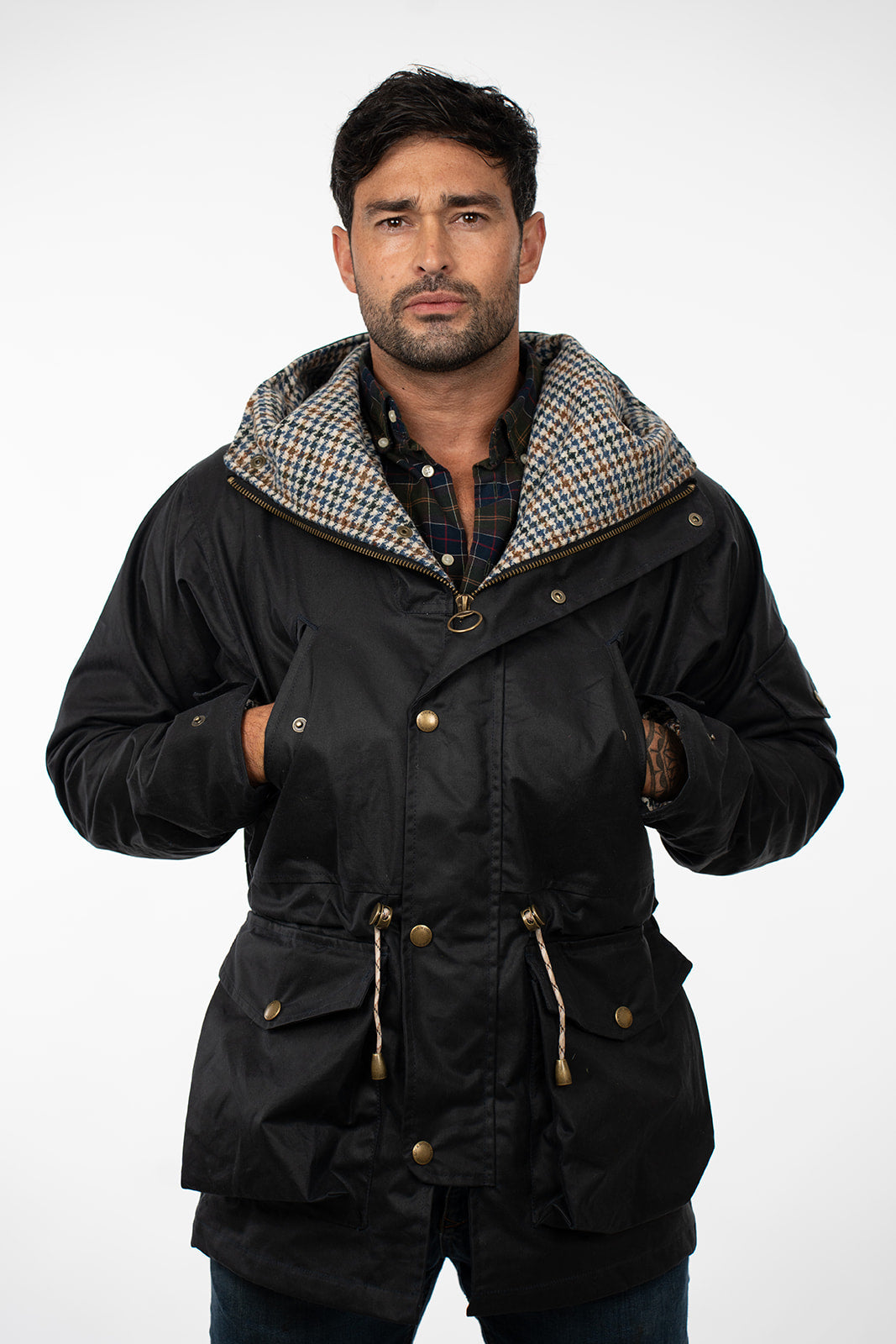 Lockwood Vintage Henry, front view on a male model